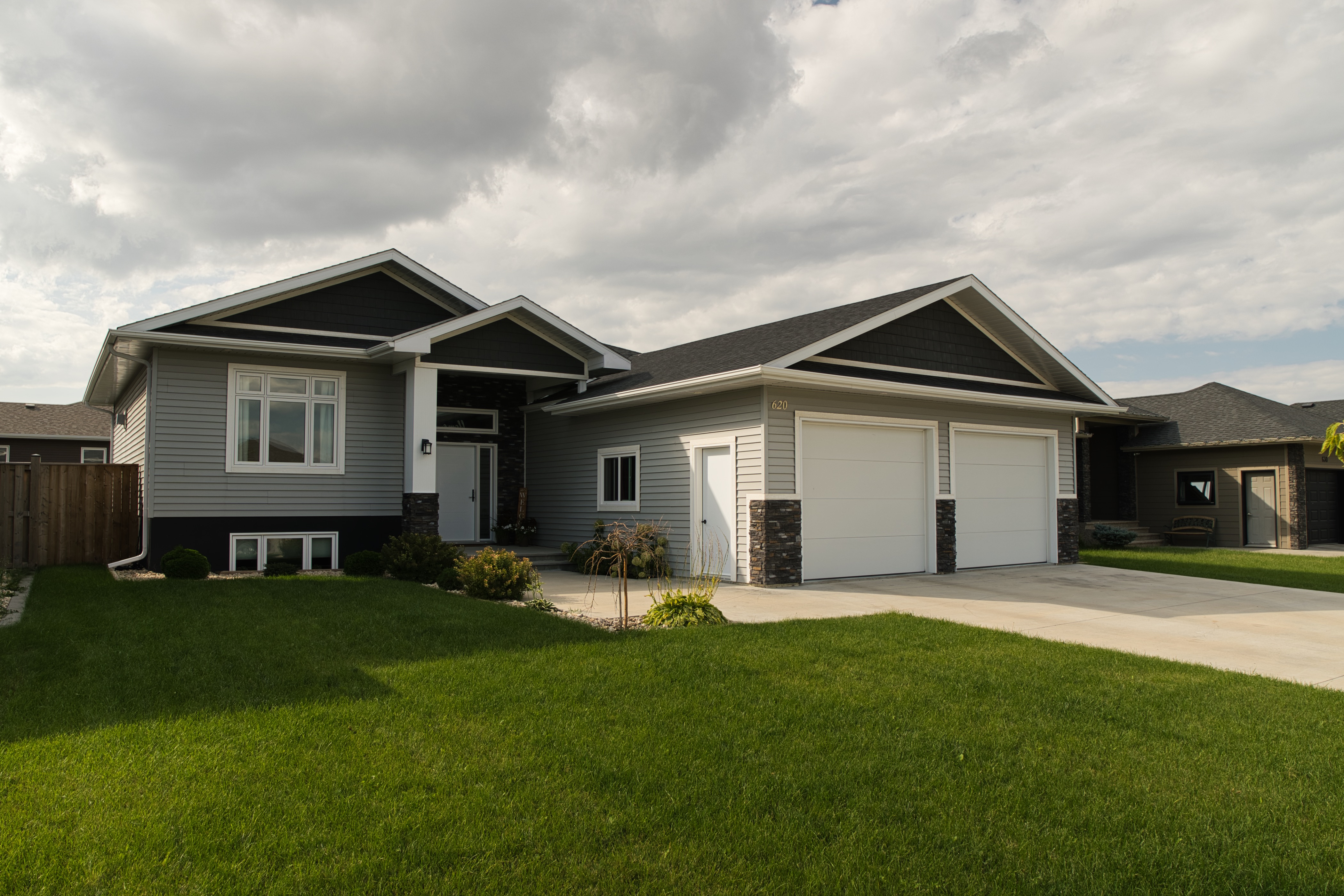620 Merlin Drive, Winkler
