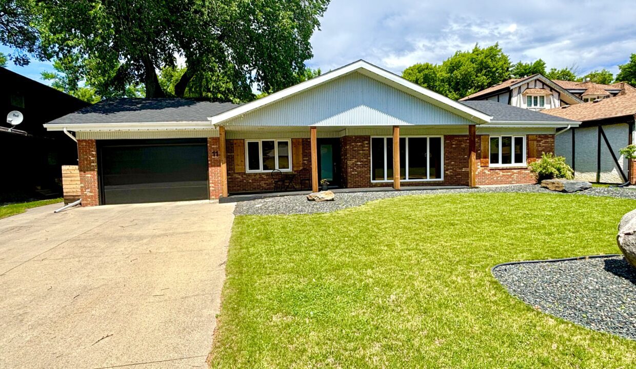 11 Ens Crescent, Morden pic