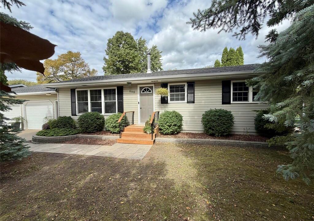 #895 Northwood Street